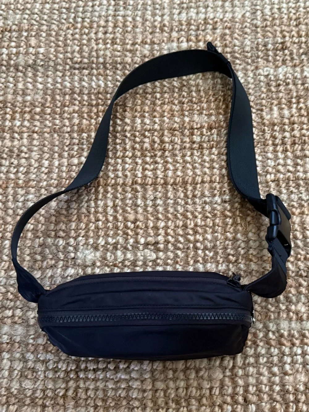 lululemon bundle Everywhere Belt Bag Large 2L & Card Case, Black